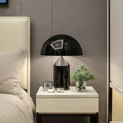 Sculptura Table Lamp – Modern Metal Design with Artistic Elegance